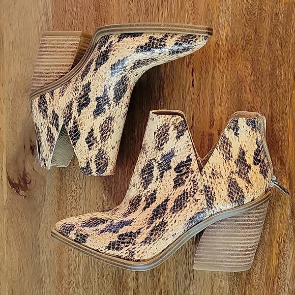 Snake Bootie - Picture 3 of 9